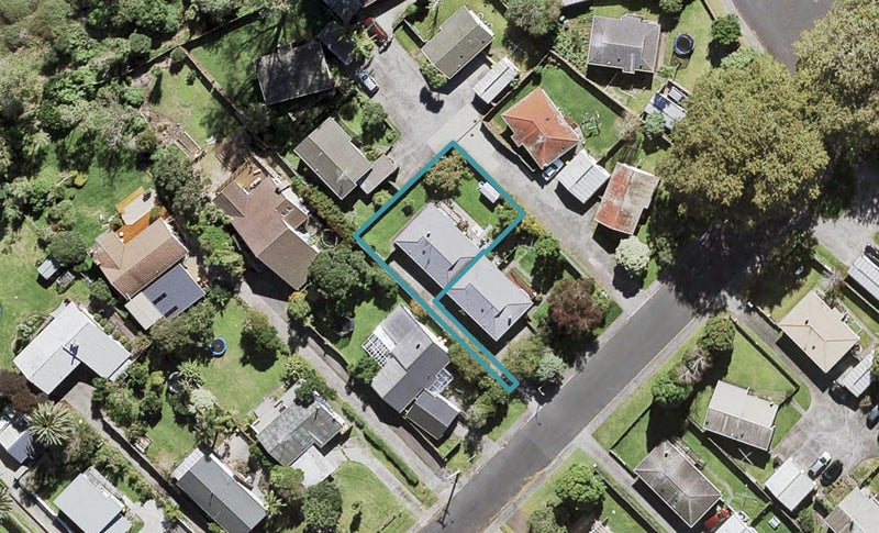 32 Ranch Avenue, Beach Haven, Auckland - Carousel 1