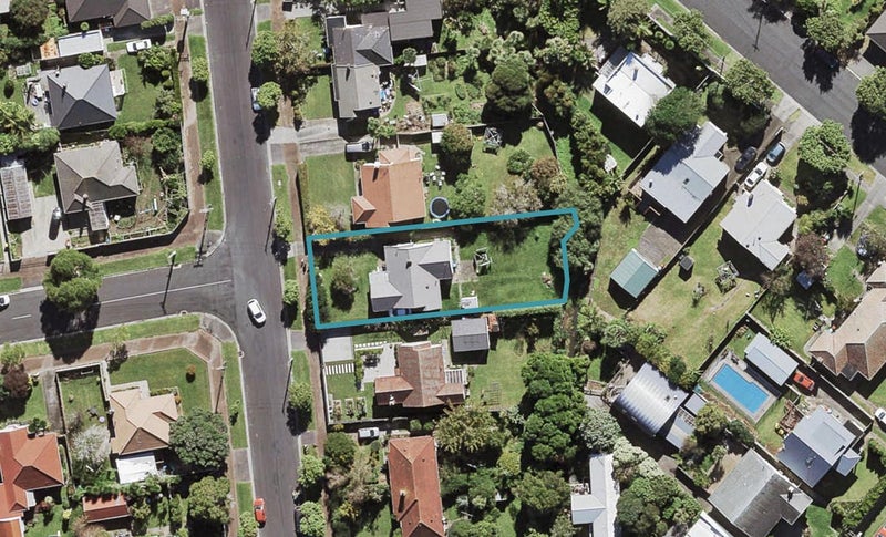 11 Parkdale Road, Mount Albert, Auckland - Carousel 1