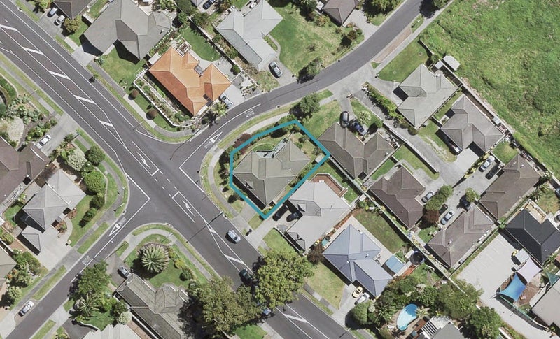 3 Summerland Drive, Henderson, Auckland - Carousel 1