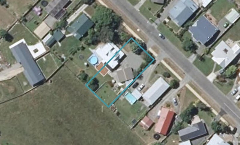9 Tawa Street, Tokomaru, Palmerston North - Carousel 1