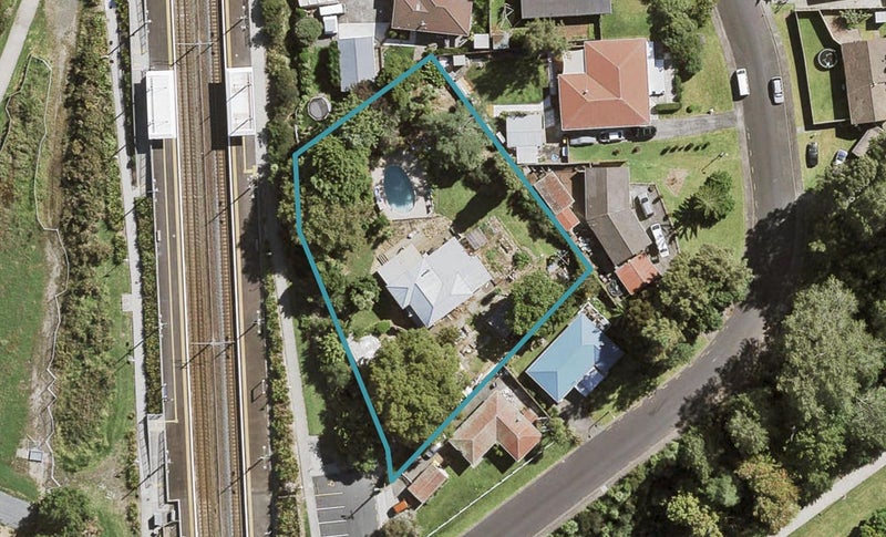 7 Manui Place, Sunnyvale, Auckland - Carousel 1