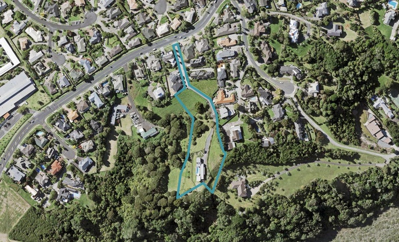 30 Somerville Road, Shelly Park, Auckland - Carousel 1