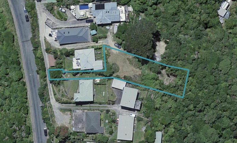188 Nevay Road, Karaka Bays, Wellington - Carousel 1