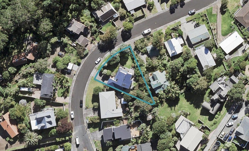 22 Telstar Place, Beach Haven, Auckland - Carousel 1