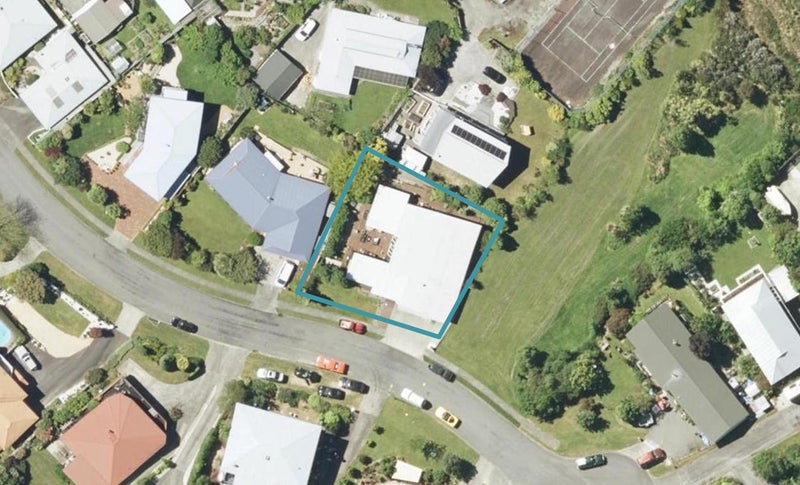 8 Rimu Terrace, Waikawa, Picton - Carousel 1
