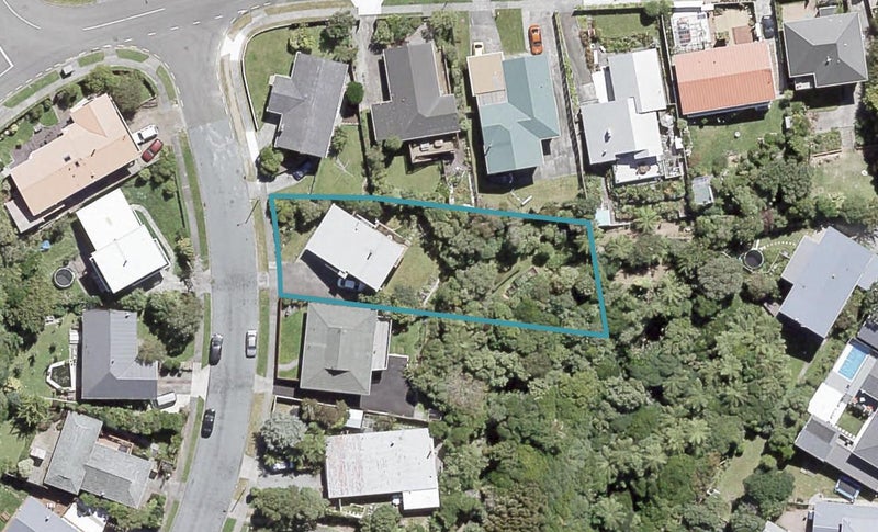 2 Camellia Terrace, Maungaraki, Lower Hutt - Carousel 1
