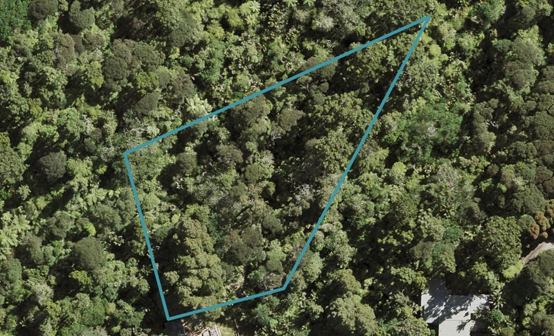 8A Park Road, Titirangi, Auckland - Carousel 1