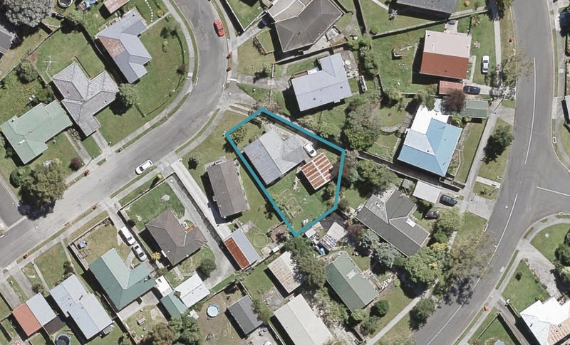 16 Blueberry Grove, Timberlea, Upper Hutt - Carousel 1