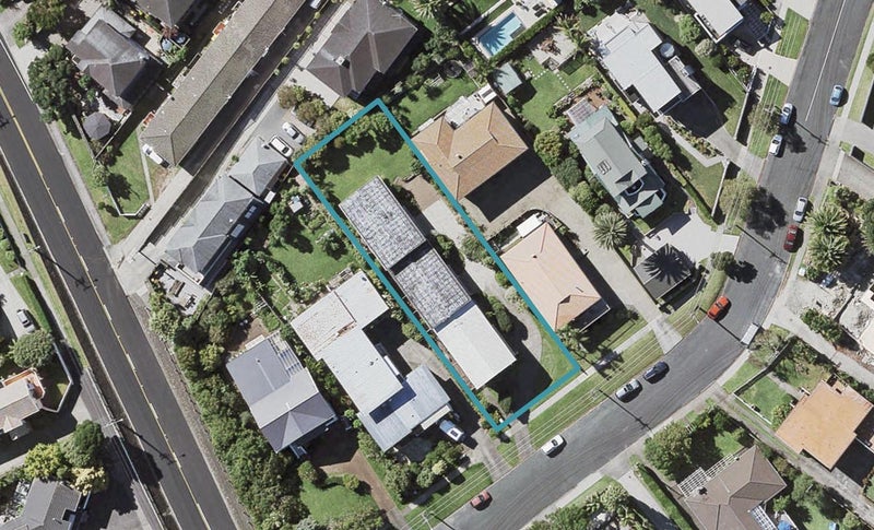 3/6 Rangitoto Terrace, Milford, Auckland - Carousel 1