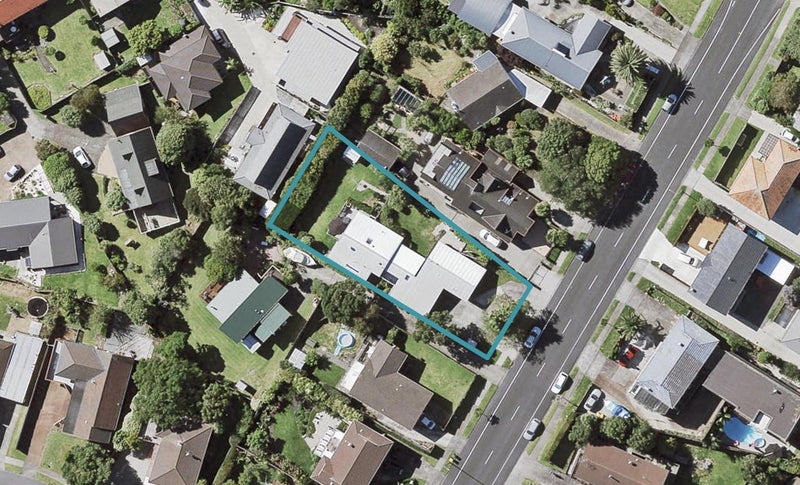 2/123 Bradbury Road, Highland Park, Auckland - Carousel 1