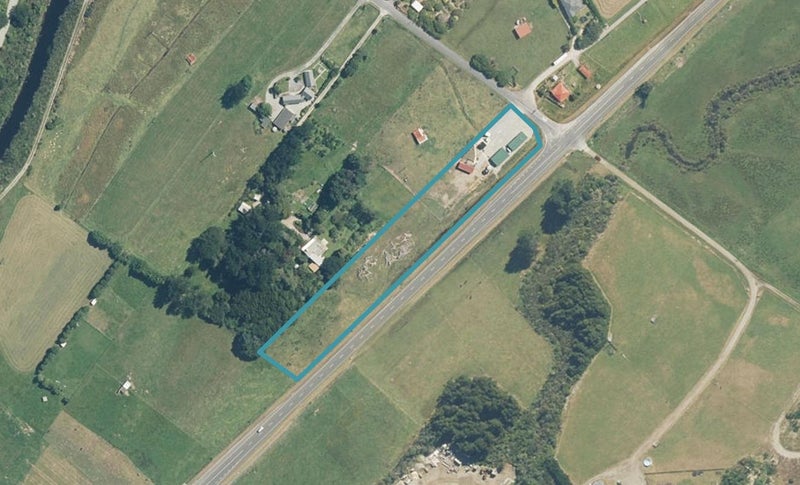 1 Takutai Road, Hokitika - Carousel 1