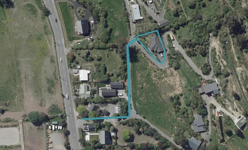 7 Hammerton Lane, Heathcote Valley, Christchurch - Carousel 1
