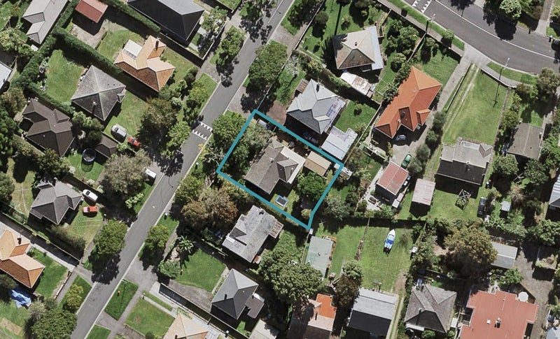 24 Kiwitea Street, Sandringham, Auckland - Carousel 1