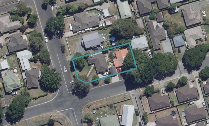 97A Brookfield Street, Hamilton East, Hamilton - Carousel 1