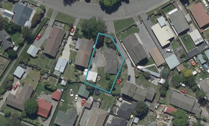 43 Malabar Crescent, Broomfield, Christchurch - Carousel 1