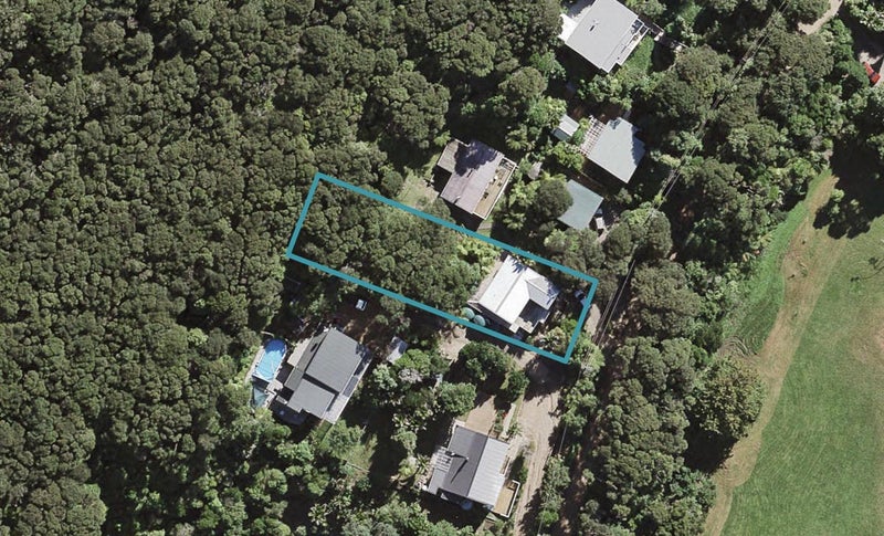 24 Wairua Road, Ōmiha, Waiheke Island - Carousel 1