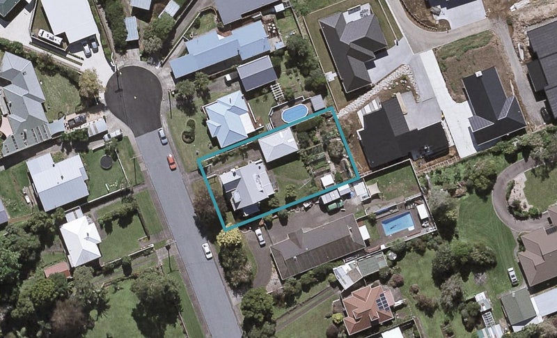 14 Raniera Street, Glen Avon, New Plymouth - Carousel 1