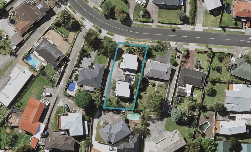2/57 Marriott Road, Pakuranga, Auckland - Carousel 1