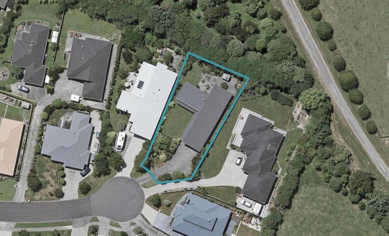 30 Ludlam Way, Otaki - Carousel 1