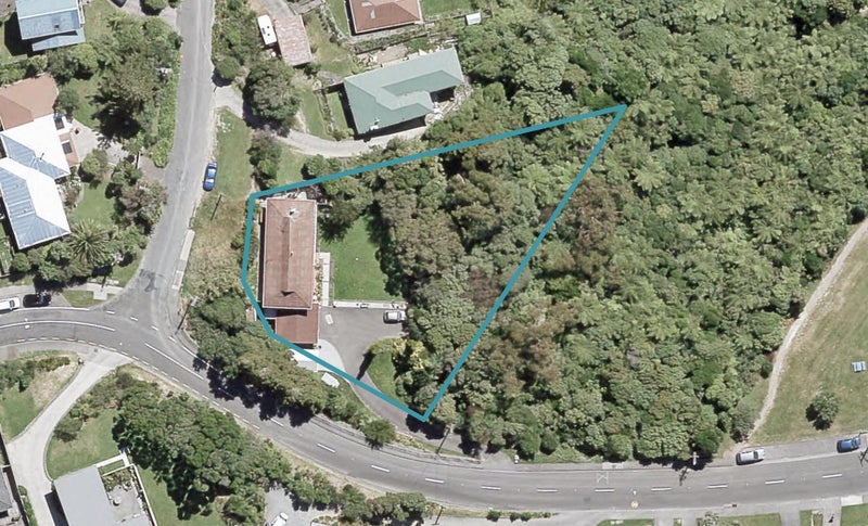 168 Park Road, Belmont, Lower Hutt - Carousel 1