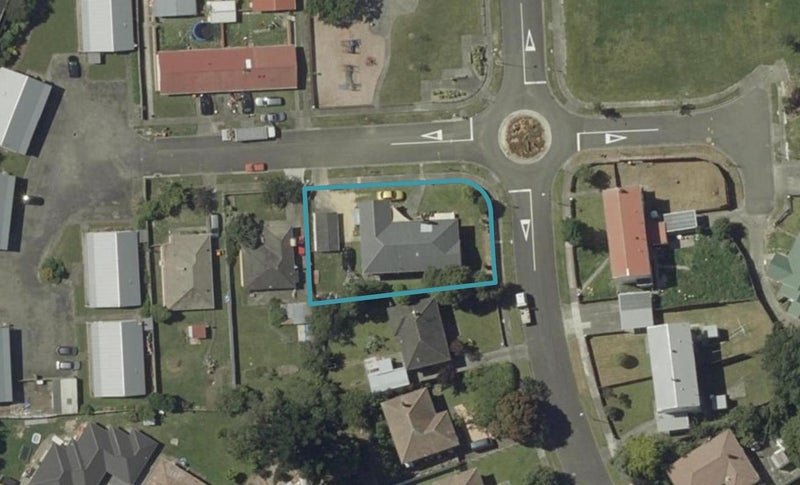 1 Ross Place, Hokowhitu, Palmerston North - Carousel 1