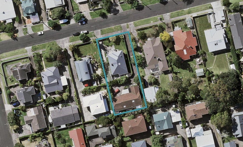2/48 Beresford Street, Bayswater, Auckland - Carousel 1