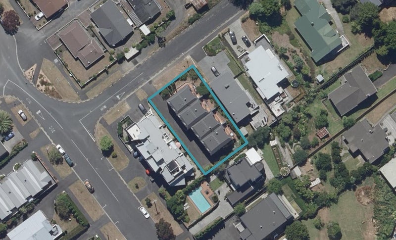 13 Radnor Street, Hamilton Central, Hamilton - Carousel 1
