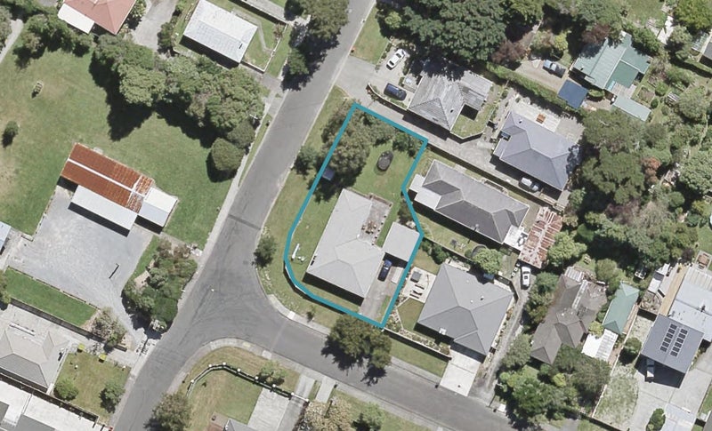 16 Pokaka Street, Birchville, Upper Hutt - Carousel 1