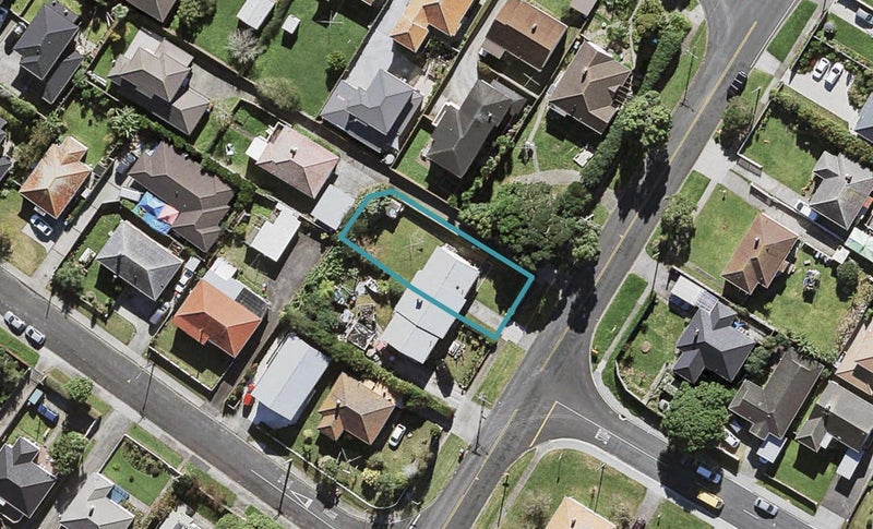 11 Beagle Avenue, Mount Albert, Auckland - Carousel 1