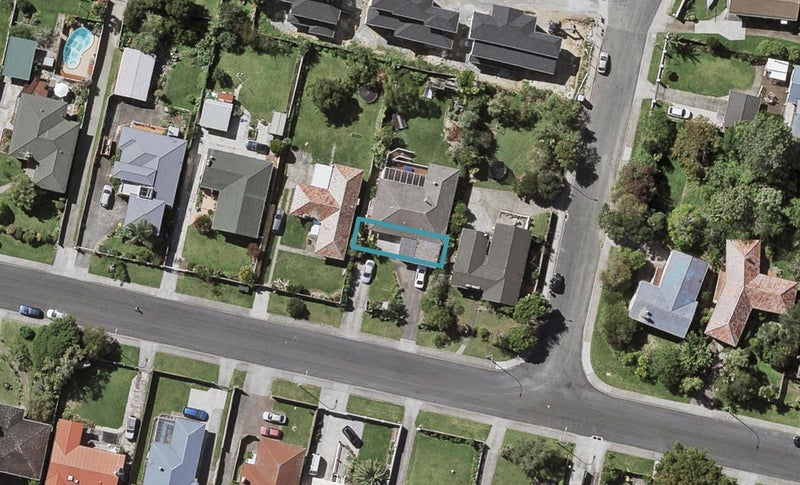 3/14 Ayr Road, Pakuranga, Auckland - Carousel 1