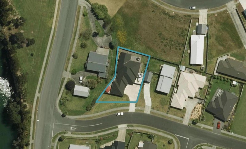 3 Dune Lake Place, Ruakaka - Carousel 1