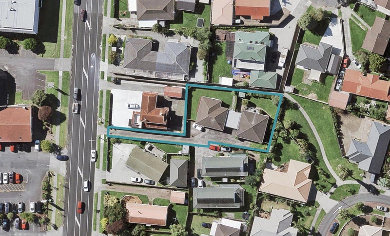 1/44 Aviemore Drive, Highland Park, Auckland - Carousel 1