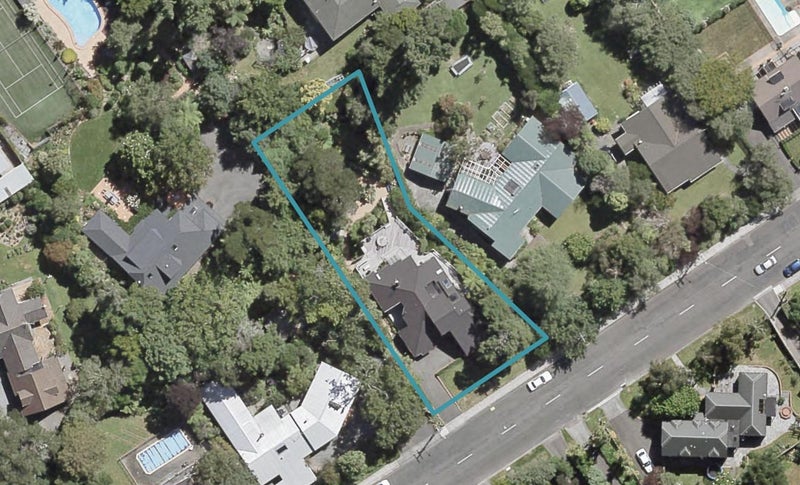 11 Chatsworth Road, Silverstream, Upper Hutt - Carousel 1