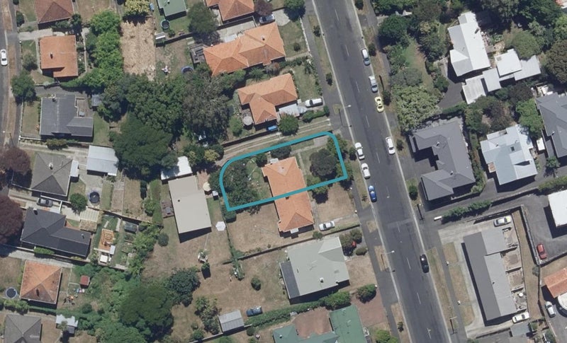 103 MacFarlane Street, Hamilton East, Hamilton - Carousel 1