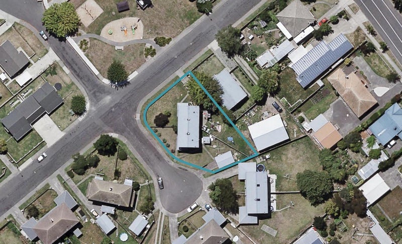 8/1006 Cobham Street, Raureka, Hastings - Carousel 1