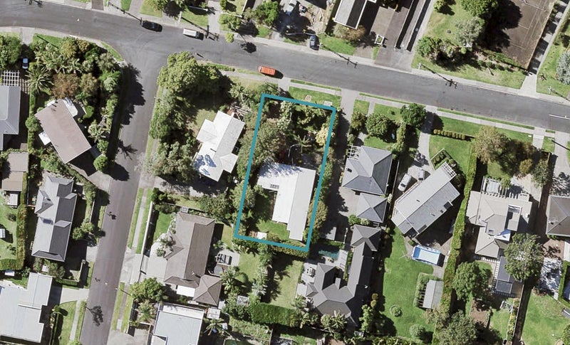 208 Bleakhouse Road, Mellons Bay, Auckland - Carousel 1