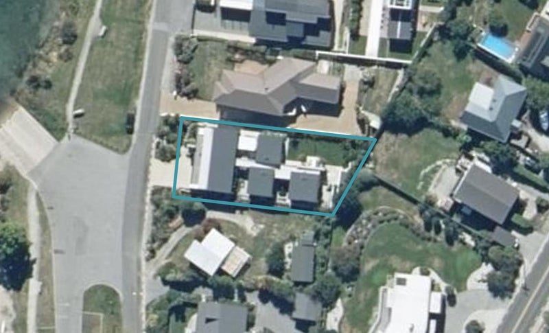 17 Bay View Road, Kelvin Heights, Queenstown - Carousel 1