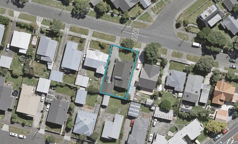 38 Beaumont Avenue, Alicetown, Lower Hutt - Carousel 1