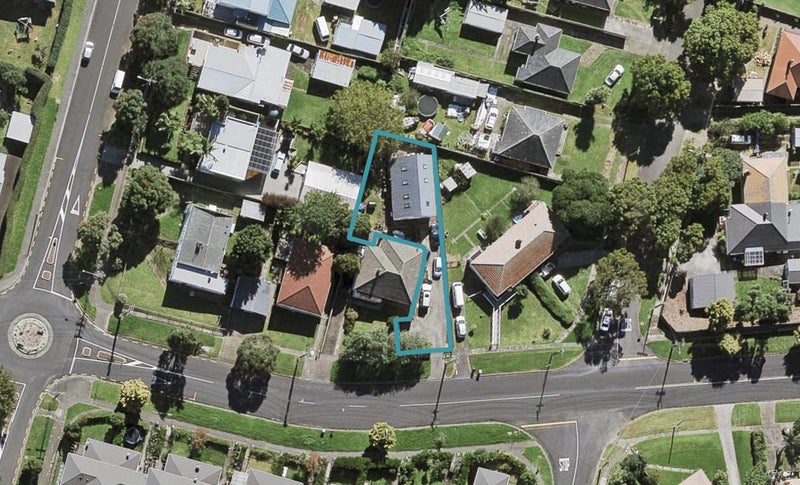 56A Duke Street, Mount Roskill, Auckland - Carousel 1
