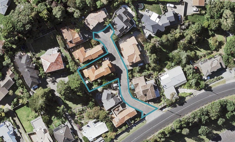 42B Selwyn Road, Cockle Bay, Auckland - Carousel 1