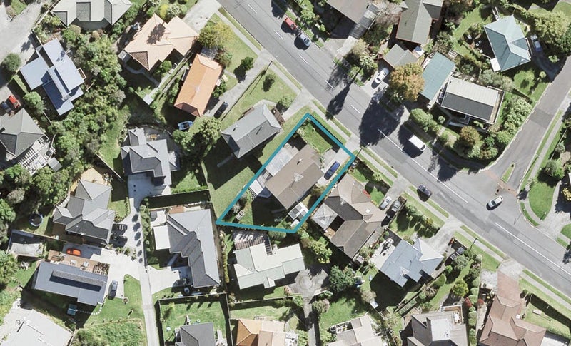 10 Ian Sage Avenue, Torbay, Auckland - Carousel 1