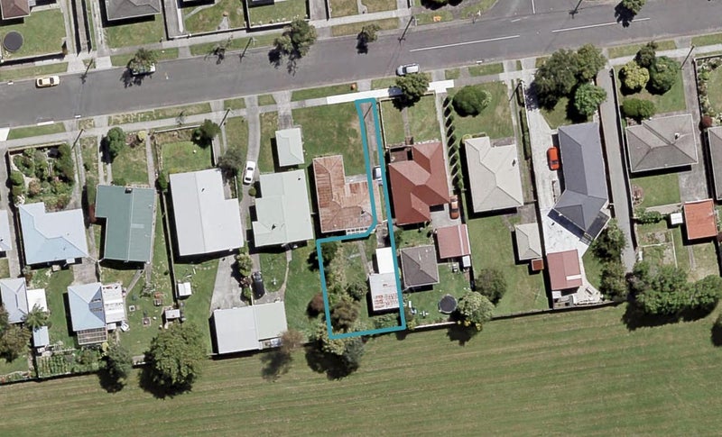 86B Fraser Crescent, Elderslea, Upper Hutt - Carousel 1