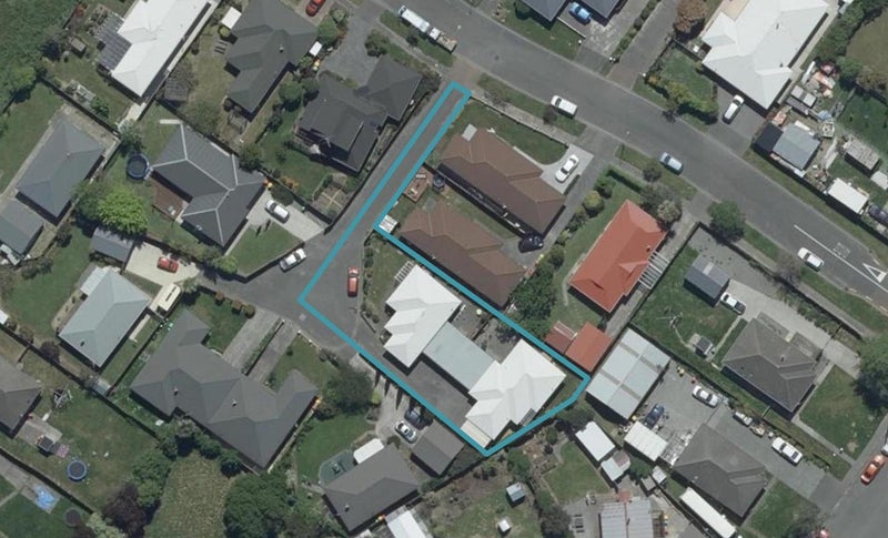 10 Honeysuckle Place, Northcote, Christchurch - Carousel 1