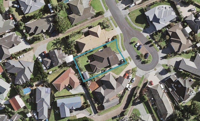 58 Lothian Brae, Wattle Downs, Auckland - Carousel 1