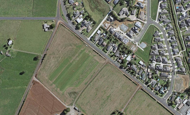 2 Syme Rise, Patumahoe, Pukekohe - Carousel 1