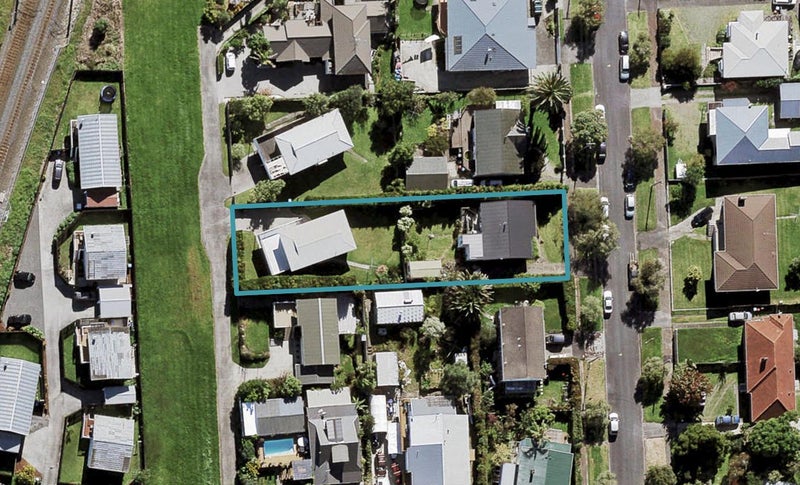 11B Chalmers Street, Avondale, Auckland - Carousel 1
