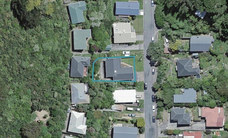 153 Parkvale Road, Karori, Wellington - Carousel 1