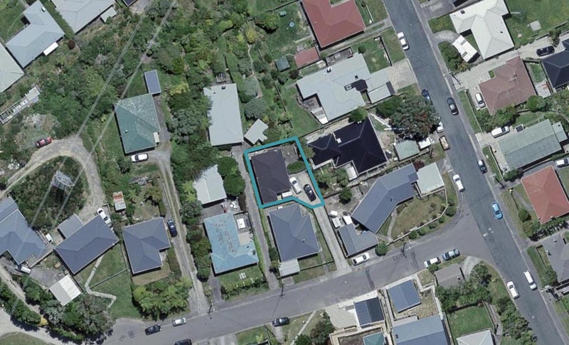 2 Balmain Street, Newlands, Wellington - Carousel 1