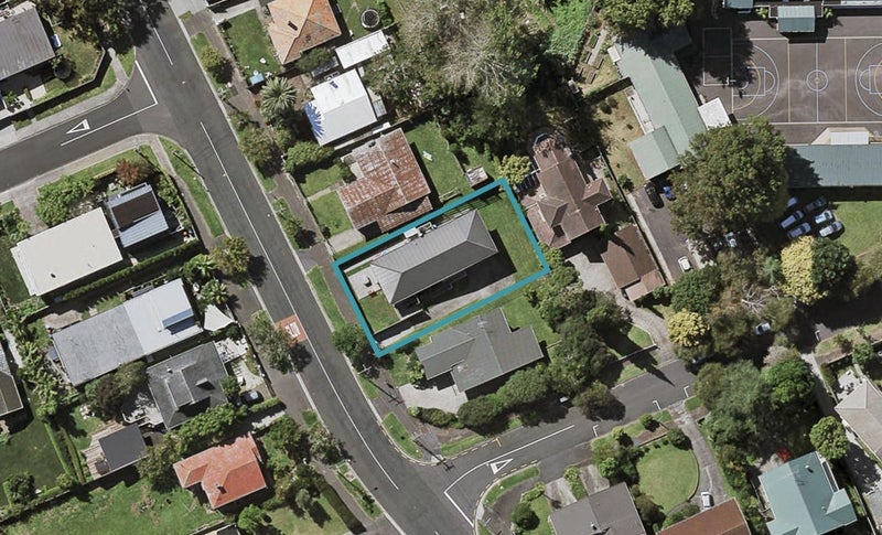 1/41 Meadowbank Road, Meadowbank, Auckland - Carousel 1