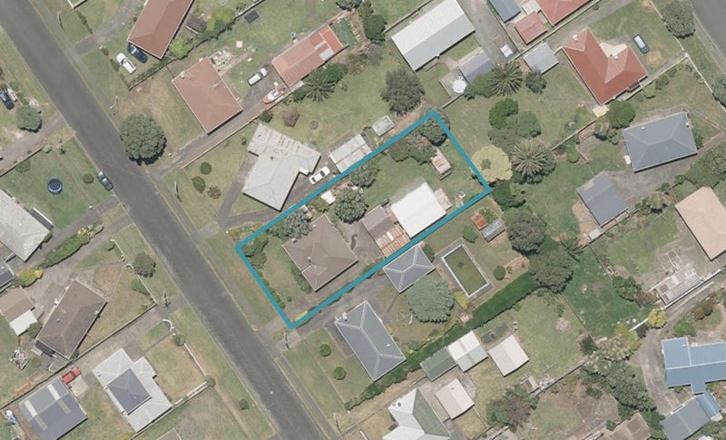 18 Laird Street, Castlecliff, Whanganui - Carousel 1